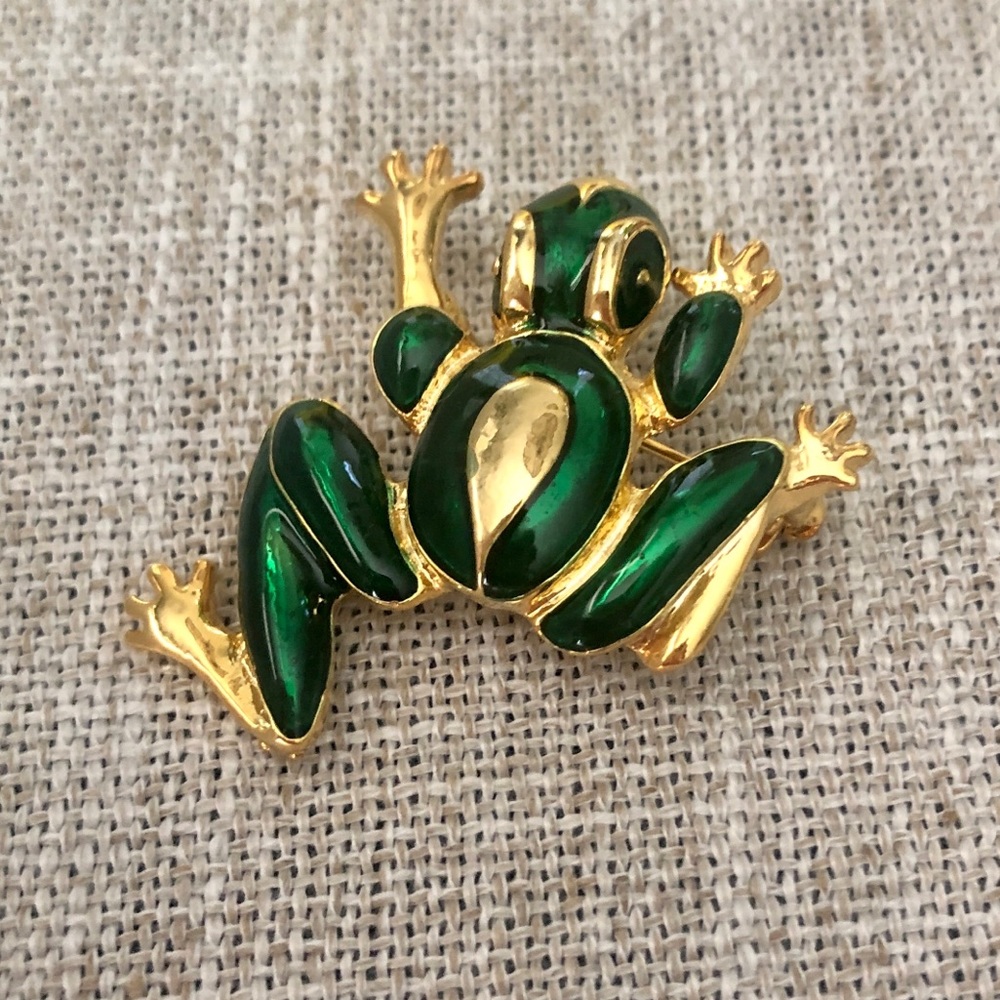 Gold tone Green Enamel Frog froggie Brooch Pin